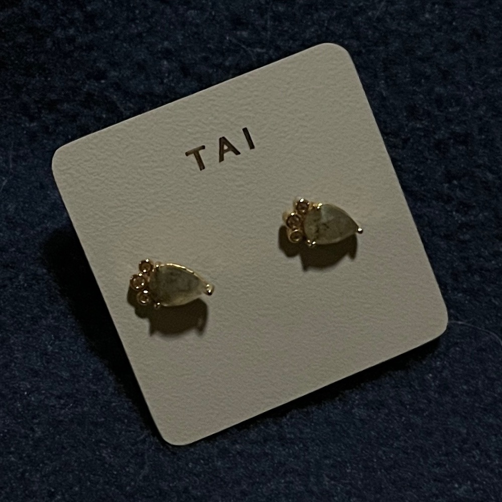 Tai stud earrings